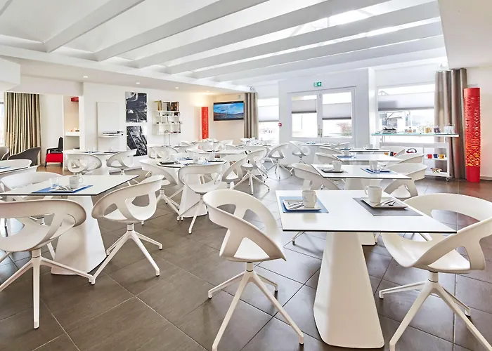 Gustave コルマール